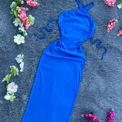 Vestido de espalda afuera 