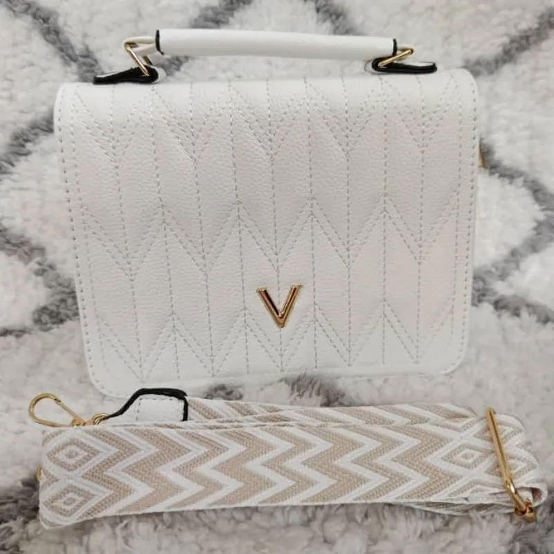 Cartera blanca 10 USD 