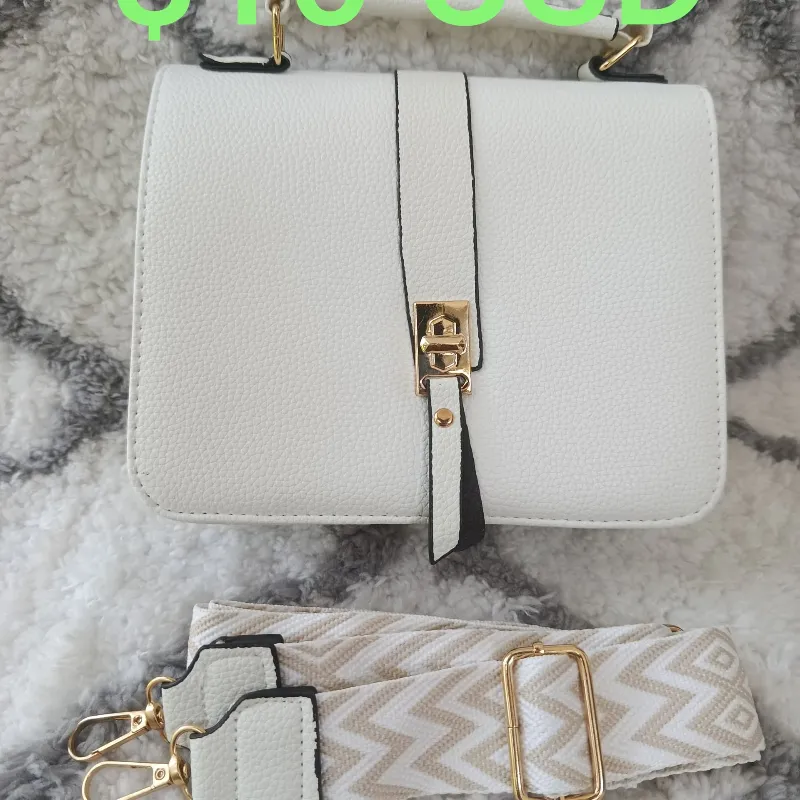 Cartera blanca 10 USD 