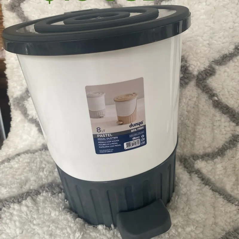 Cesto de 8 ltrs, 13 USD 