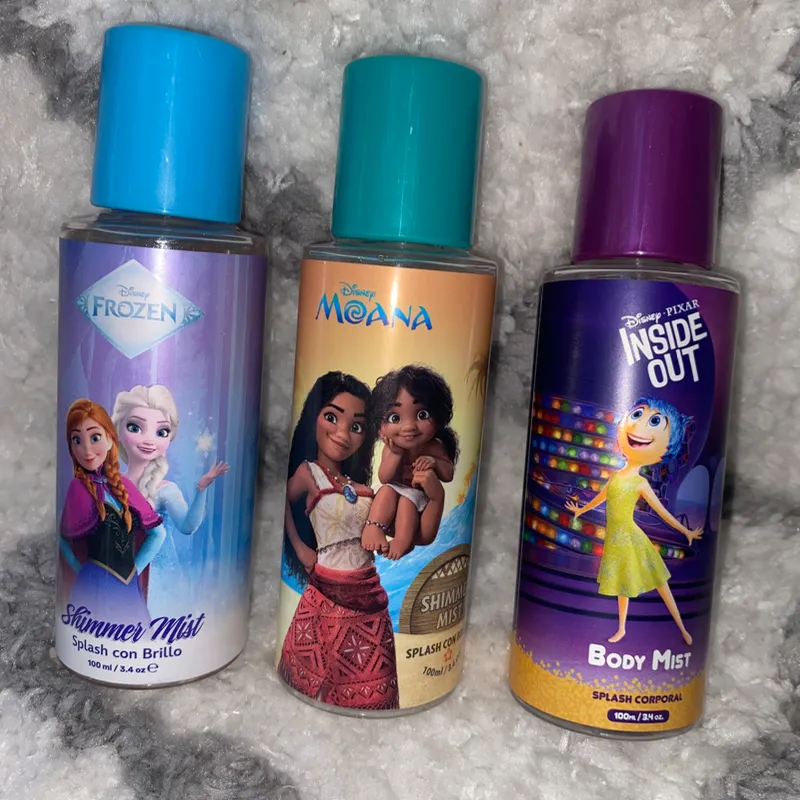 Colonia de brillo princesas $6 USD 