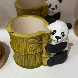 Maceta con forma de oso panda