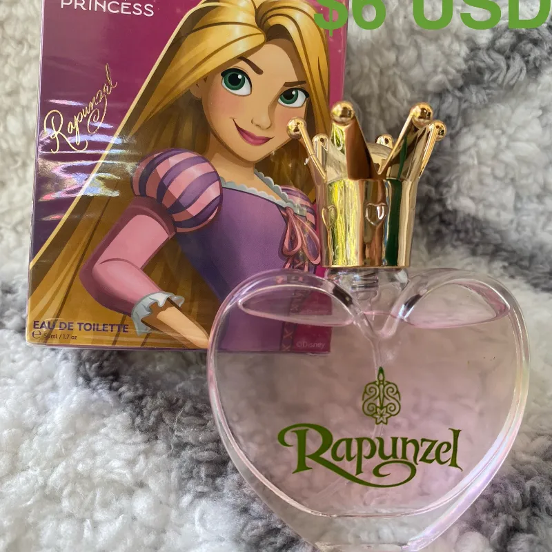 Perfume de niña rapunzel $6 USD 