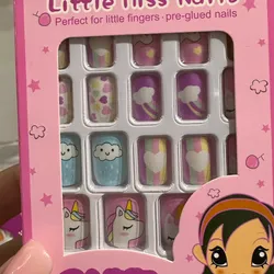 Set de uñas postizas $3 USD 