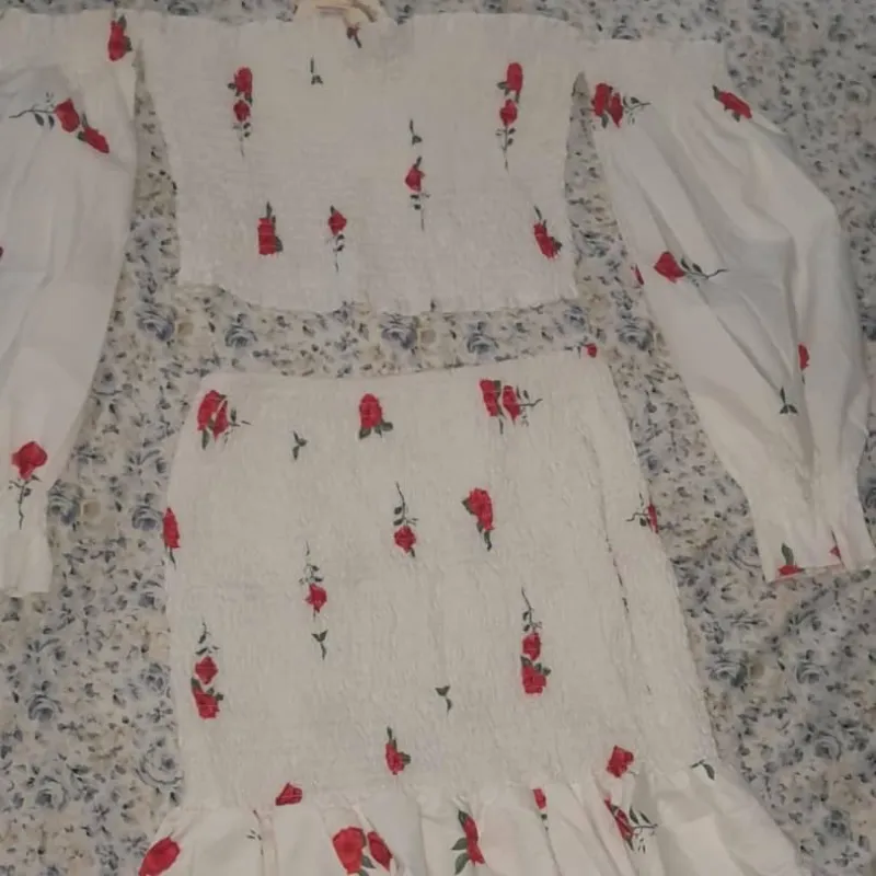 Juego de salla y blusa talla M