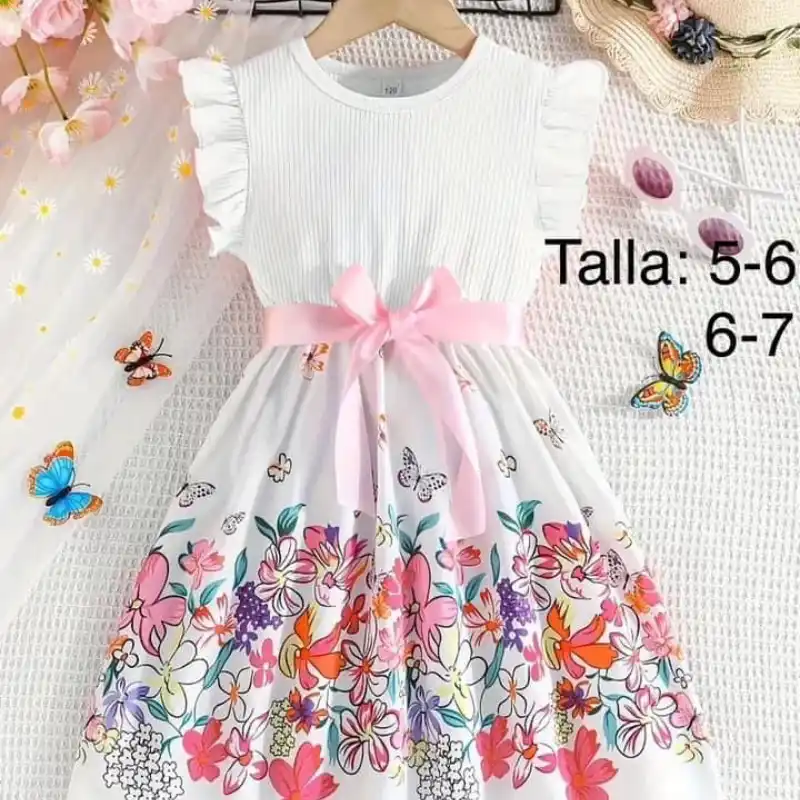 Vestido blanco y de flores