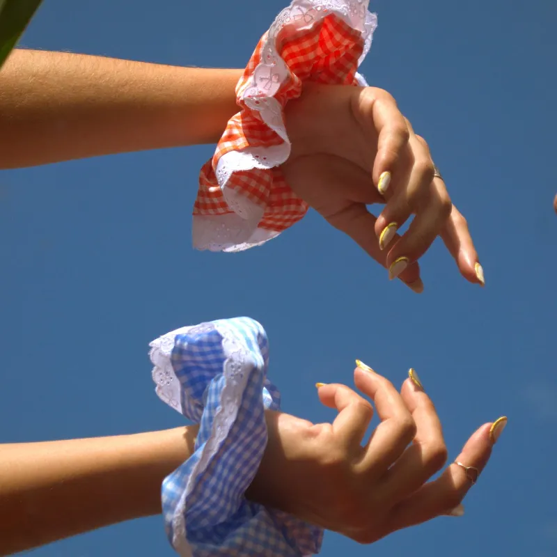 Scrunchie Xl con encaje