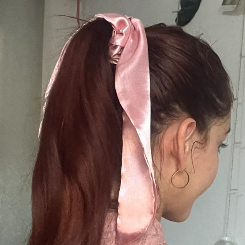 Scrunchie con pañuelo