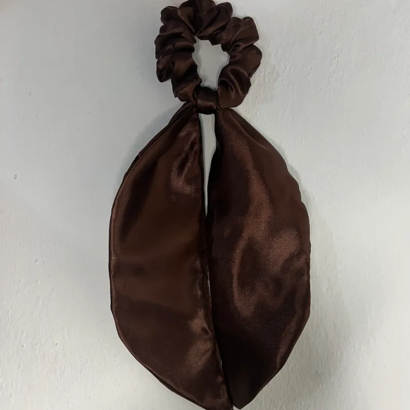Scrunchie con pañuelo