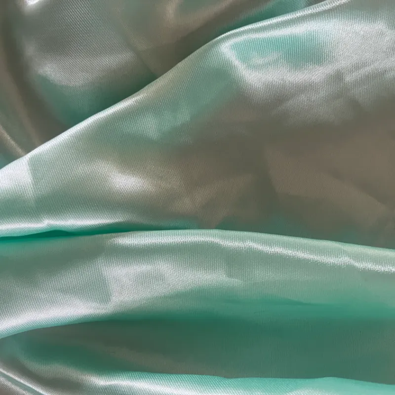 Tela de satin verde manzana 
