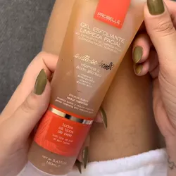 Gel Exfoliante  de Limpieza facial de Vitamina C y Ácido Glicólico 