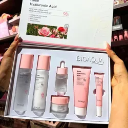 Kit de Ácido Hialurónico y Rosas  Bioaqua