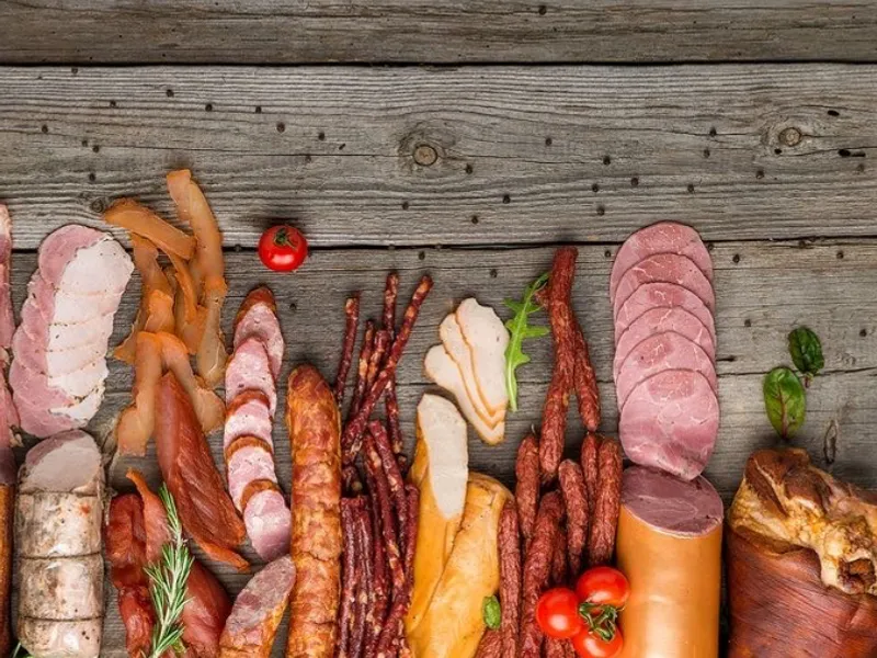 🥩 CARNES Y EMBUTIDOS
