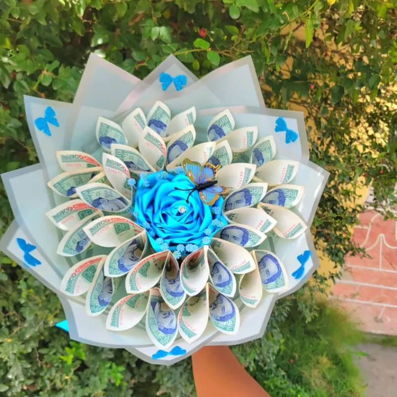 Ramo de Flores Eternas 