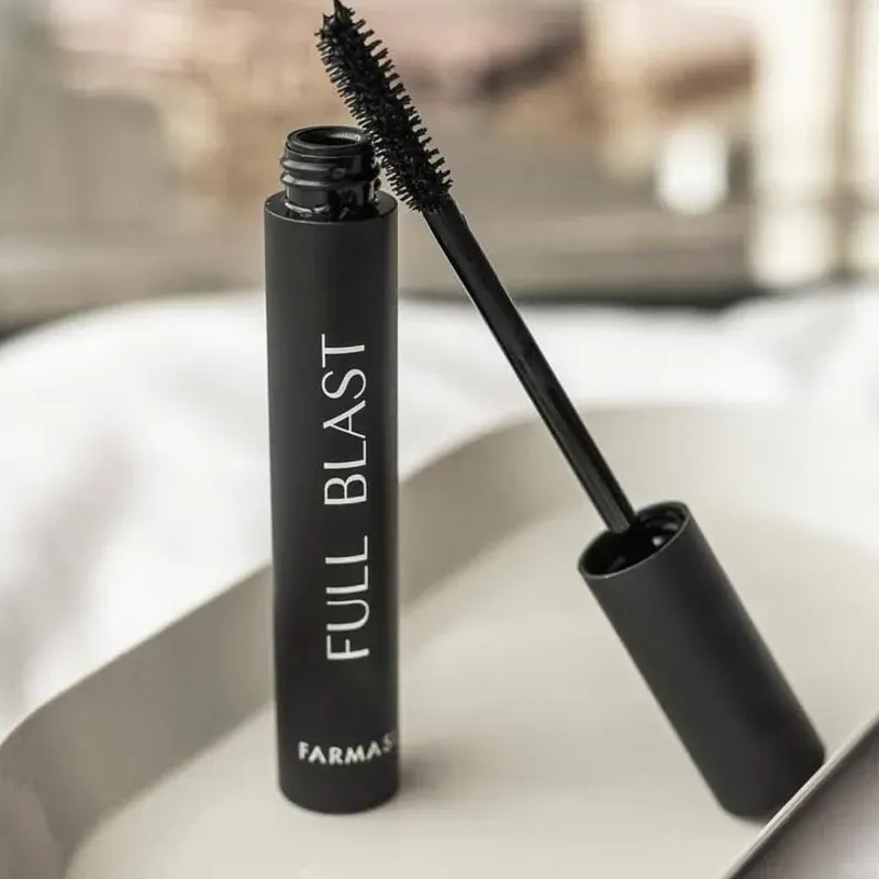 Full Blast Mascara
