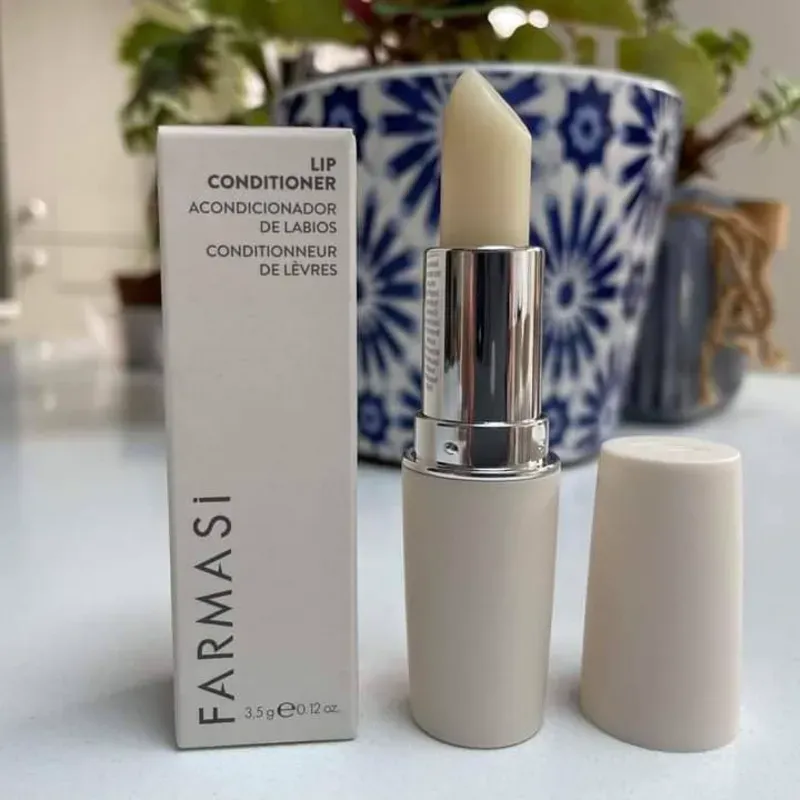 Lip Conditioner-  TRATAMIENTO 