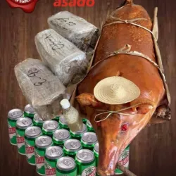 Cerdo asado con bufet