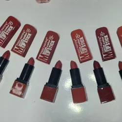 Creyón labial.💄