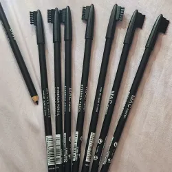 Lápiz de ceja. (Negro)🖤
