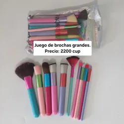 Set de 10 brochas.🌼