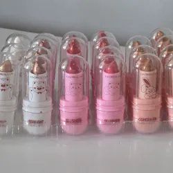 Trío: Corrector, iluminador rubor.🎀