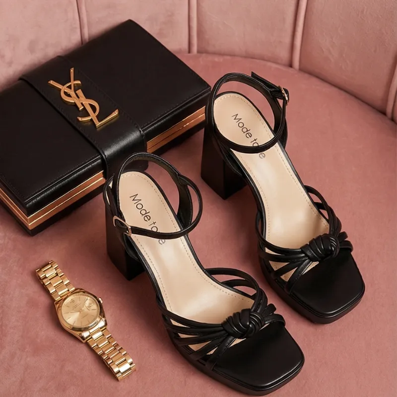 Black Chunky Heels 🖤