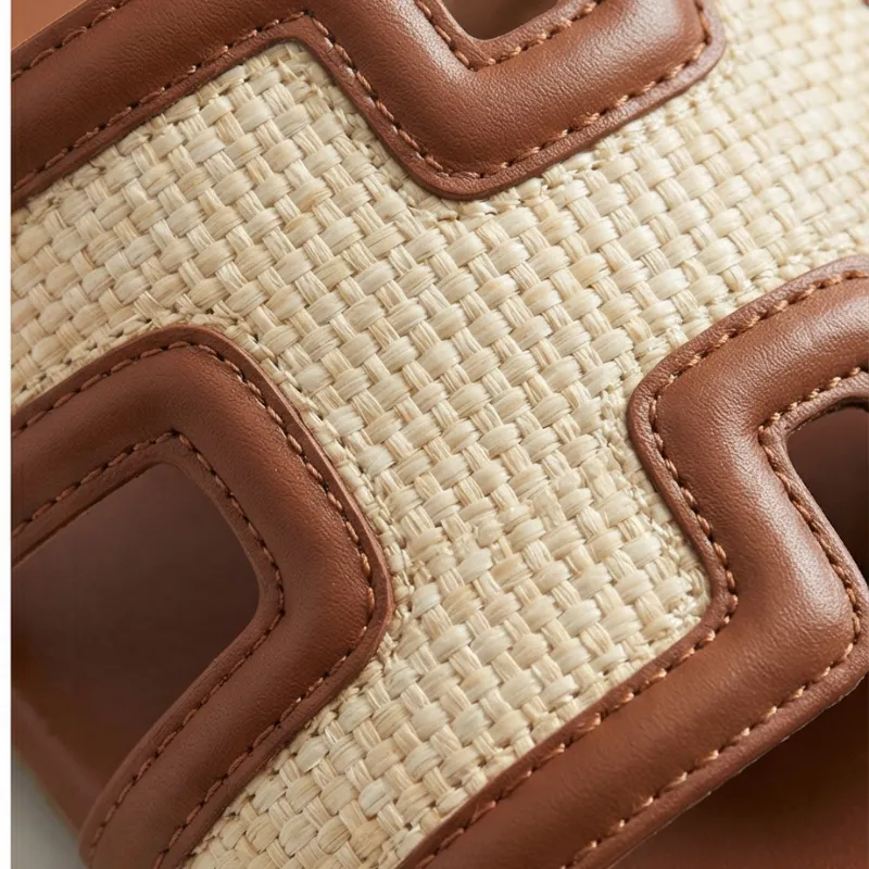 Brown Luxe Slides 🤎