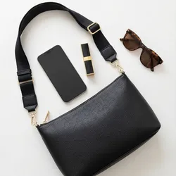 👜 CARTERA CROSSBODY – NEGRA