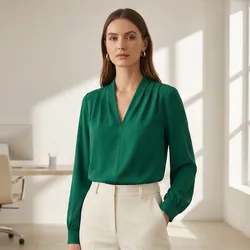 💚 Emerald V-Neck Blous