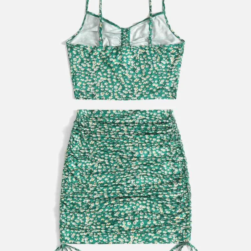 🌿 Green Floral Set