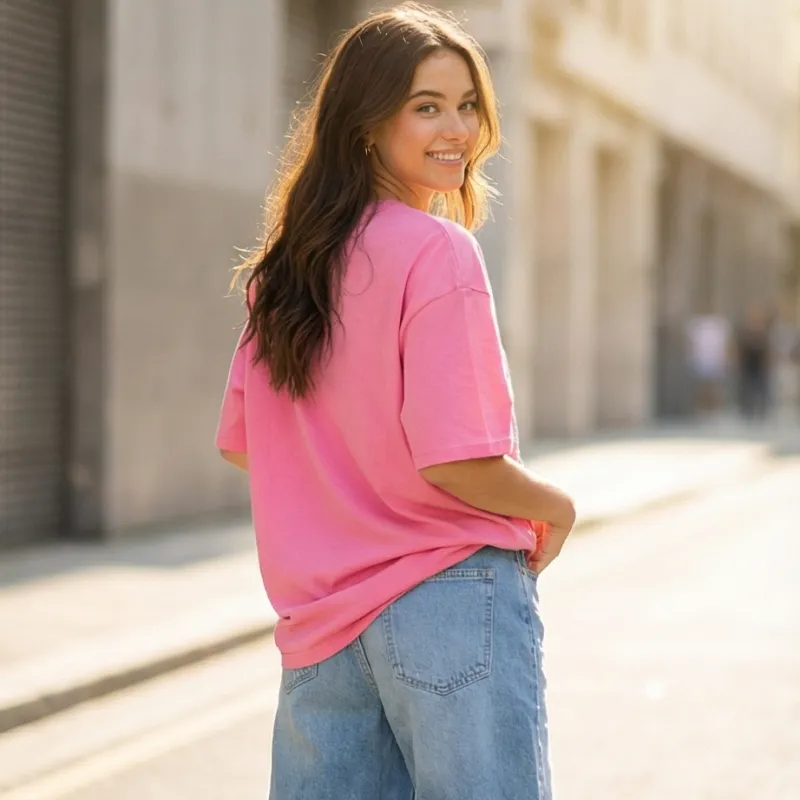 💗 Pink Graphic Tee