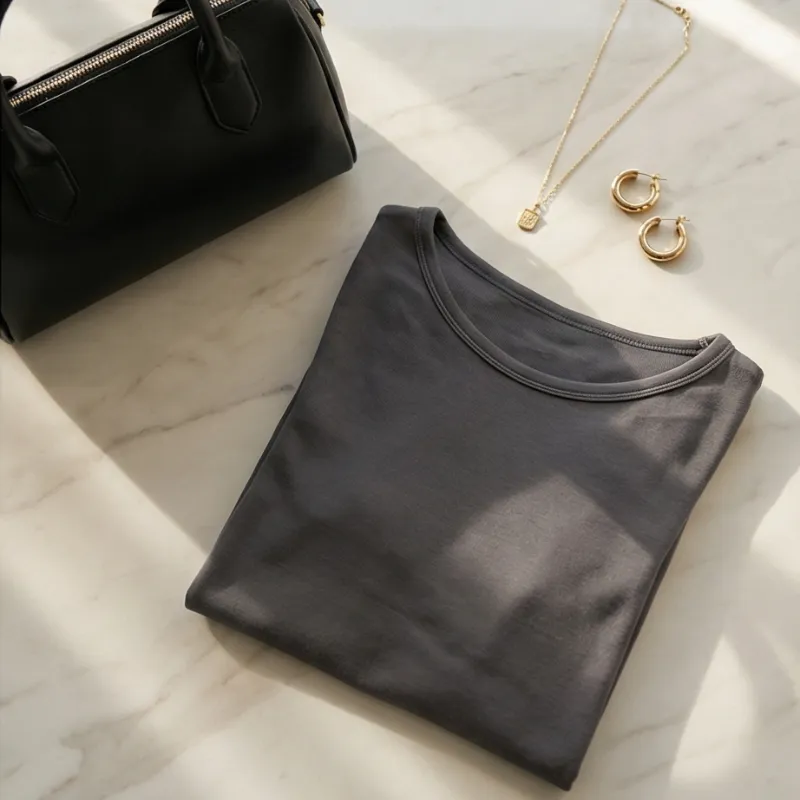 🩶 TOP GRIS MANGA LARGA