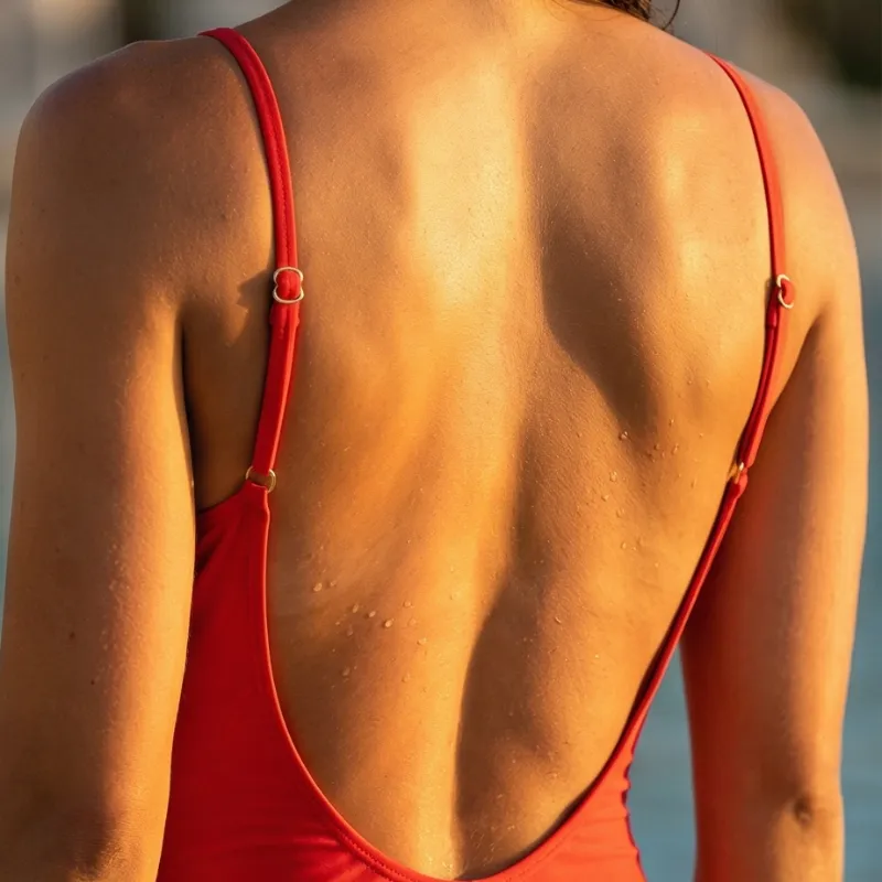 🔴 Traje de baño rojo (entero)