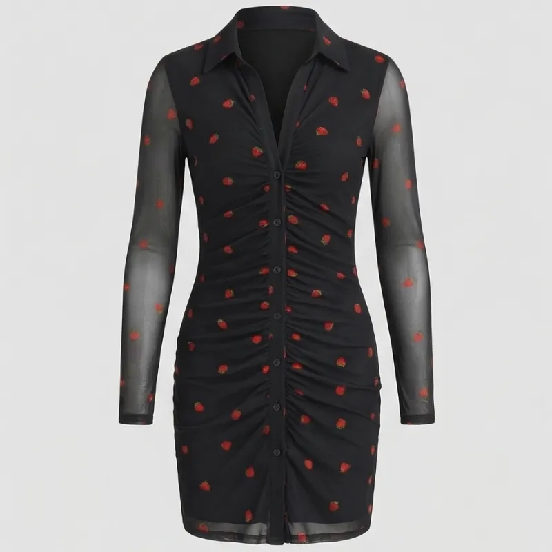 🖤 Vestido negro con fresitas🍓