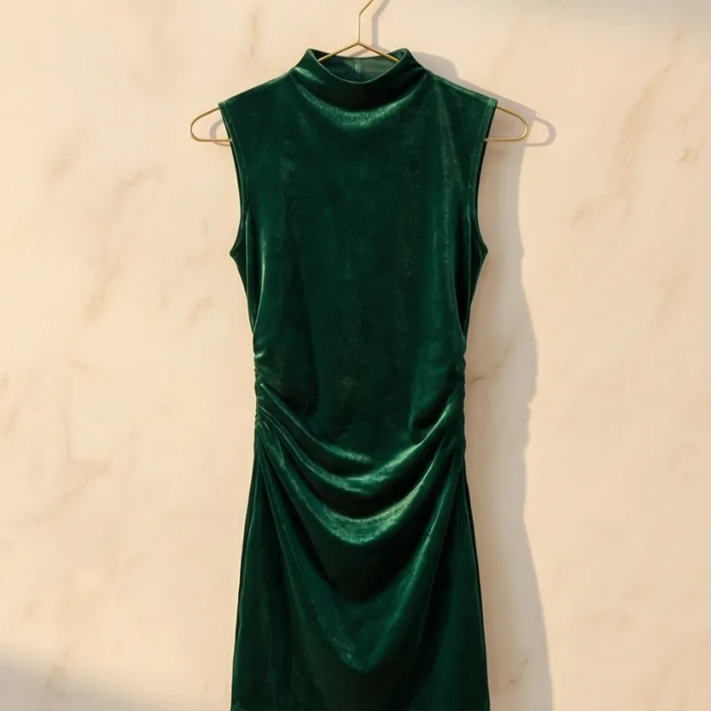 💚 Vestido terciopelo verde