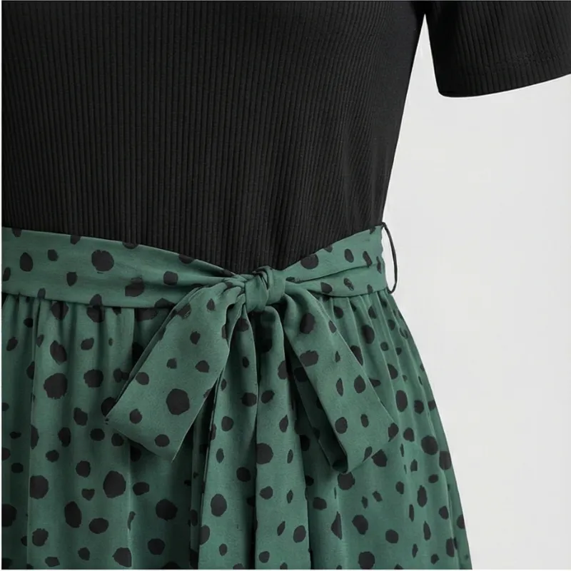 💚 Vestido verde con falda