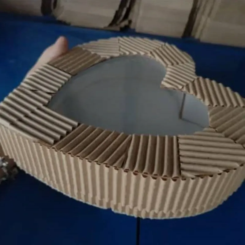 Caja corazón c/ acrílico