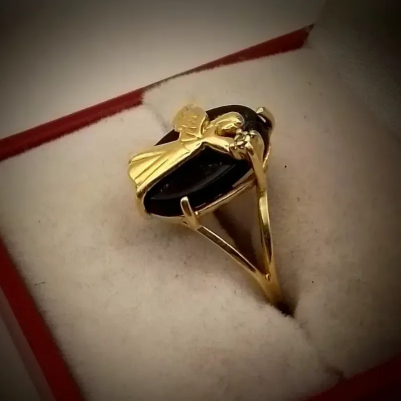 Anillo 10k Exclusivo Con Angel talla 7
