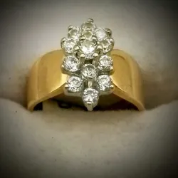 Anillo 10k Exclusivo Forma de Piña talla 6