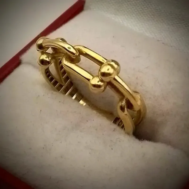 Anillo 10k Forma de Eslabón de Cadena talla 7