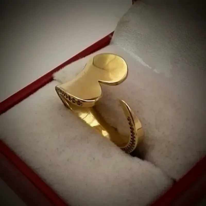 Anillo Corazón Abierto Super Exclusivo Con Circones Blancos Pequeños talla 7-3/4