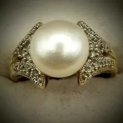 Anillo Original 10k Con Perla Grande y Circones Blancos Pequeños Talla 9