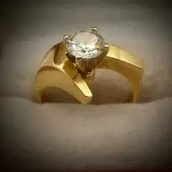 Anillo Original 14K Compromiso Una Sola Pieza Macizo Exclusivo es talla 6 y medio