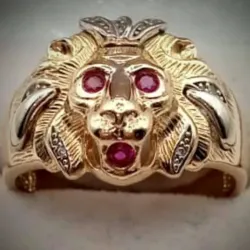 Anillo Original 14K Con León en Relieve es talla 11-1/2