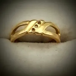 Anillo Original 14K en forma de lazo es talla 6-1/2