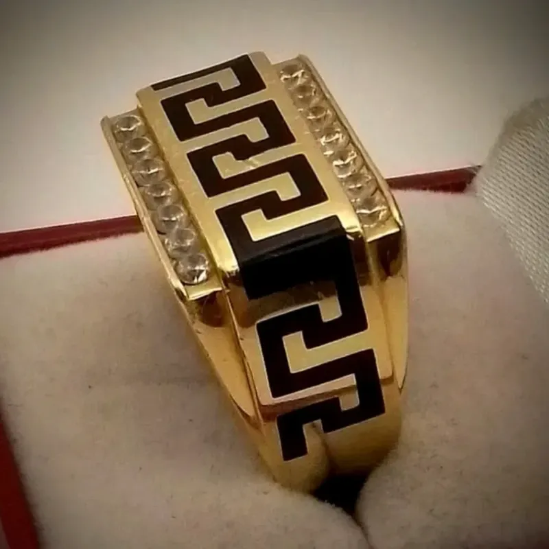 Anillo Original 14K Versace Con Volumen Rectangular posee malla por debajo es talla 9
