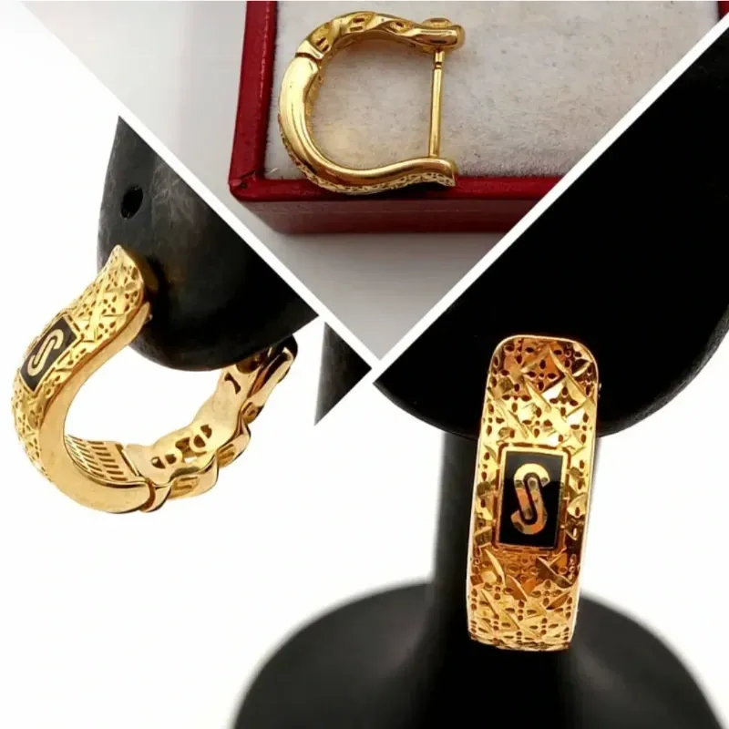 Conchas Originales 10K (NUEVAS) Exclusivas Mónaco Chain mide de largo 1.6 cm y de ancho 1.6 cm
