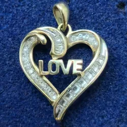 Dije 10k De Corazón Love con Piedras