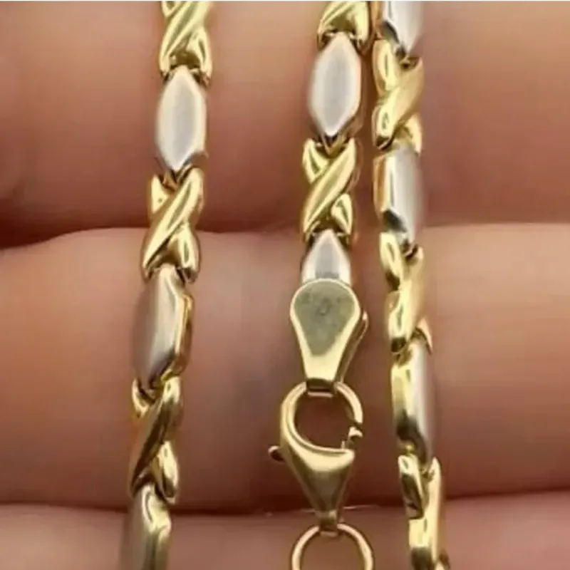 Gargantilla Original 14K Combinada Oro Blanco y Amarillo Sencilla mide de largo 46.5 cm y posee cierre de langosta