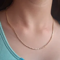 Cadenita estilo gargantilla 